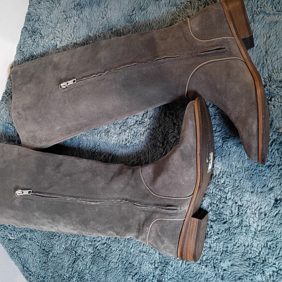 UGG Tall Gray Suede Boots Women’s Size 7 Side Zip - Picture 5 of 12